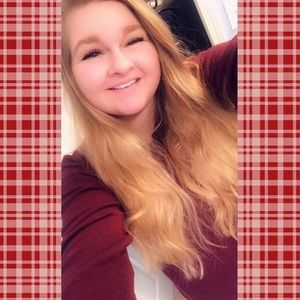 Meet your Posher, Alexis